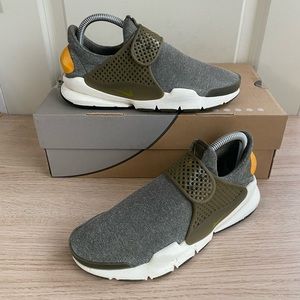 RARE 2016 Nike Sock Dart SE Women Running Shoes - Women 7
